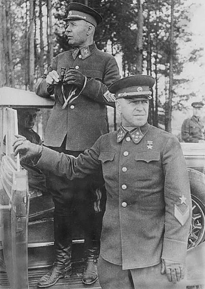 Нарком тимошенко. Маршал тимошенко жуков 1940. нарком обороны тимошенко 1940.