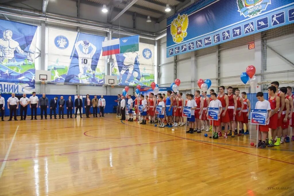 Нягань бокс. Нягань первенство по боксу. юниор нягань. бокс нягань. боксеры нягань фото.