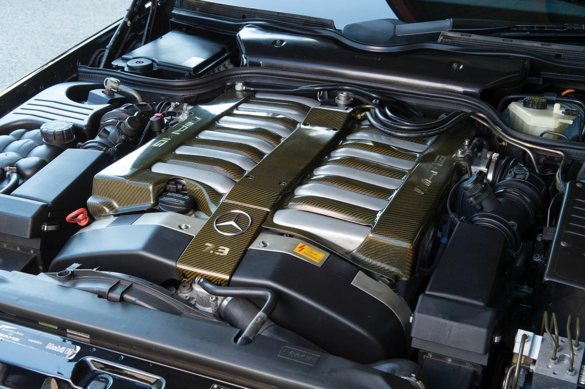Мерседес v12. Mercedes-benz sl73 amg. sl 73 amg. мерседес sl 73 amg. sl73 amg brabus.