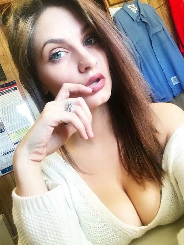 Домашние селфи девушек. Селфи в нижнем белье. Селфи частных фото девушек. Милые девушки частное. Селфи частных фото девушек.