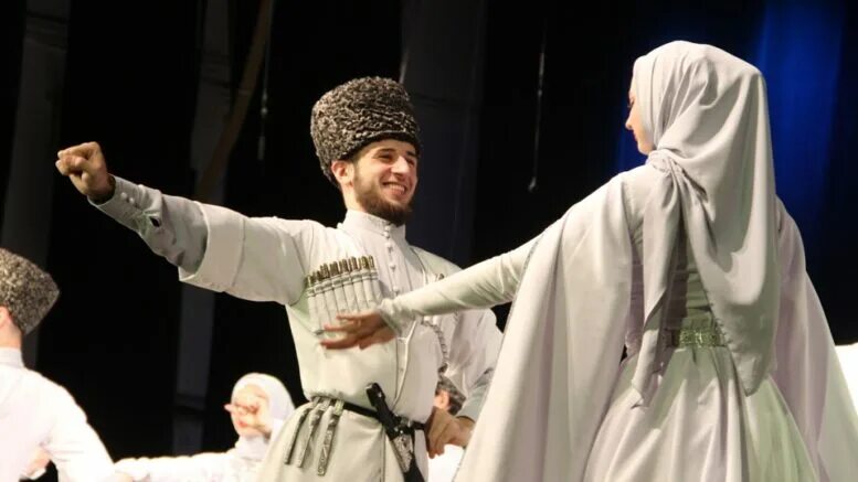 ансамбль вайнах костюмы. ансамбль вайнах костюмы. вайнах ансамбль здание. вайнах ансамбль муса элибаев. вайнах белом.