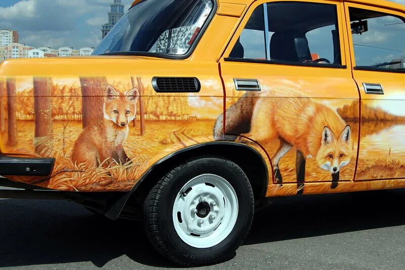 авто лисонька. лиса за рулем. лиса в машине. лисы в машине. лисичка автомобиль.