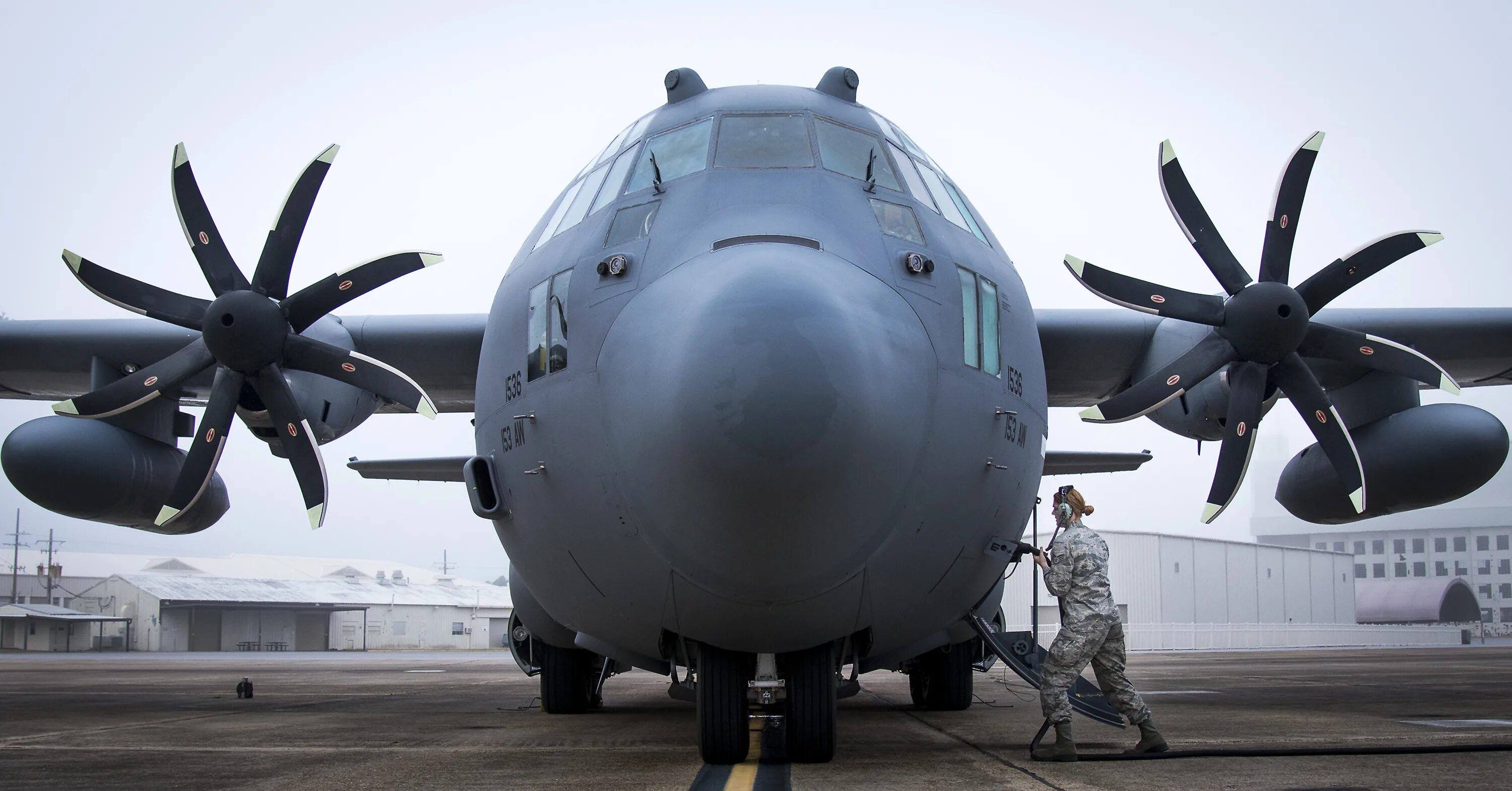 Lockheed c-130 Hercules. Самолет c-130 Hercules Propeller. Транспортный самолет Геркулес. C-130.