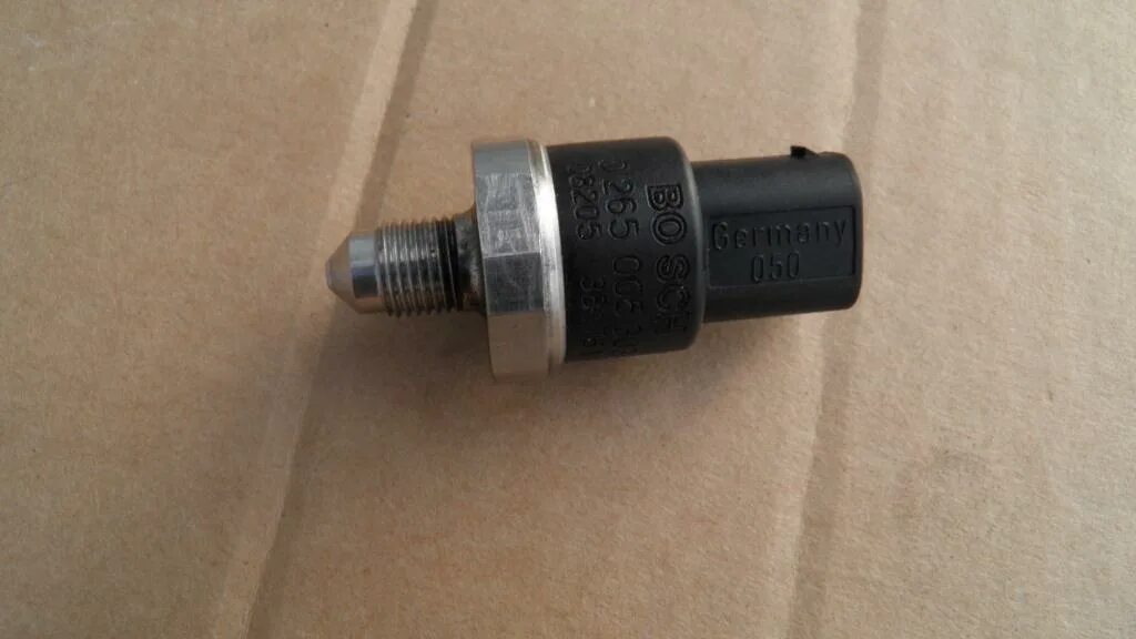 Датчик 265. Bosch 0 265 005 303 датчик давления тормозной системы. 0265005303 датчик давления тормозной системы. датчик давления абс е46. разъем датчика давления abs 47240jg00a.