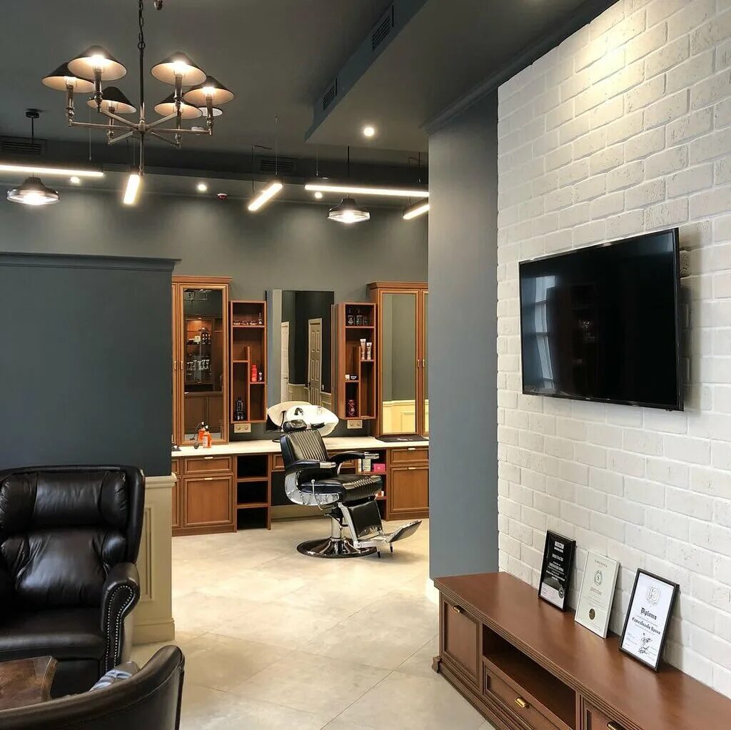 Barbershop тейково. Барбершоп Канск. Освещение для барбершопа. Свет в барбершоп. Освещение в барбершопеп.