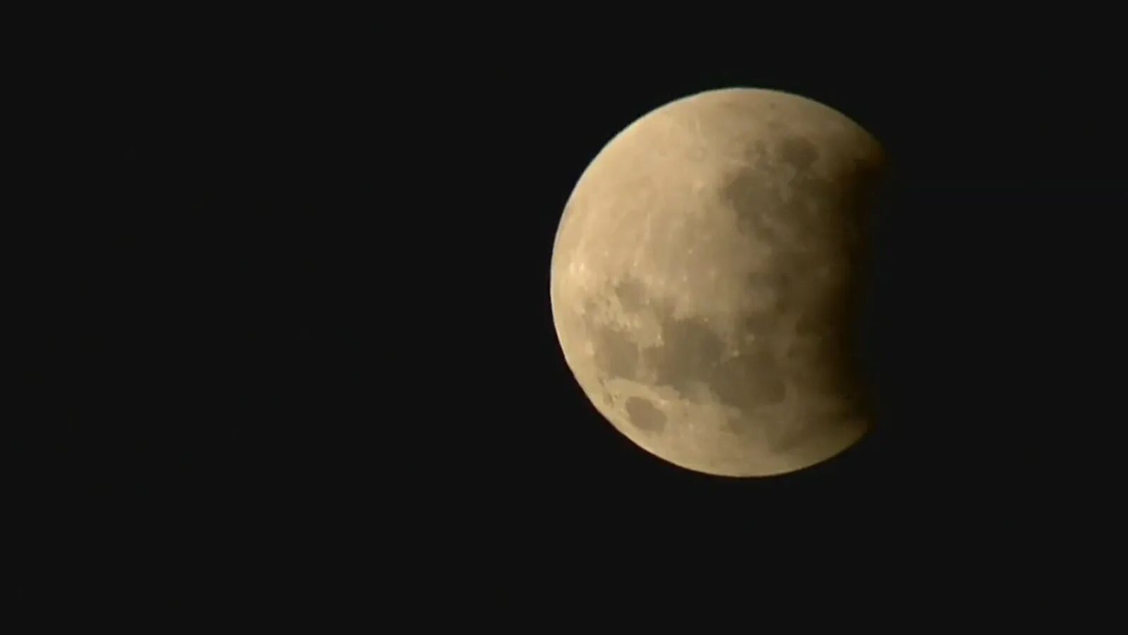 Ферст затмение. Сверхлунное лунное затмение. Moon Eclipse. Алиса покажи лунное затмение.