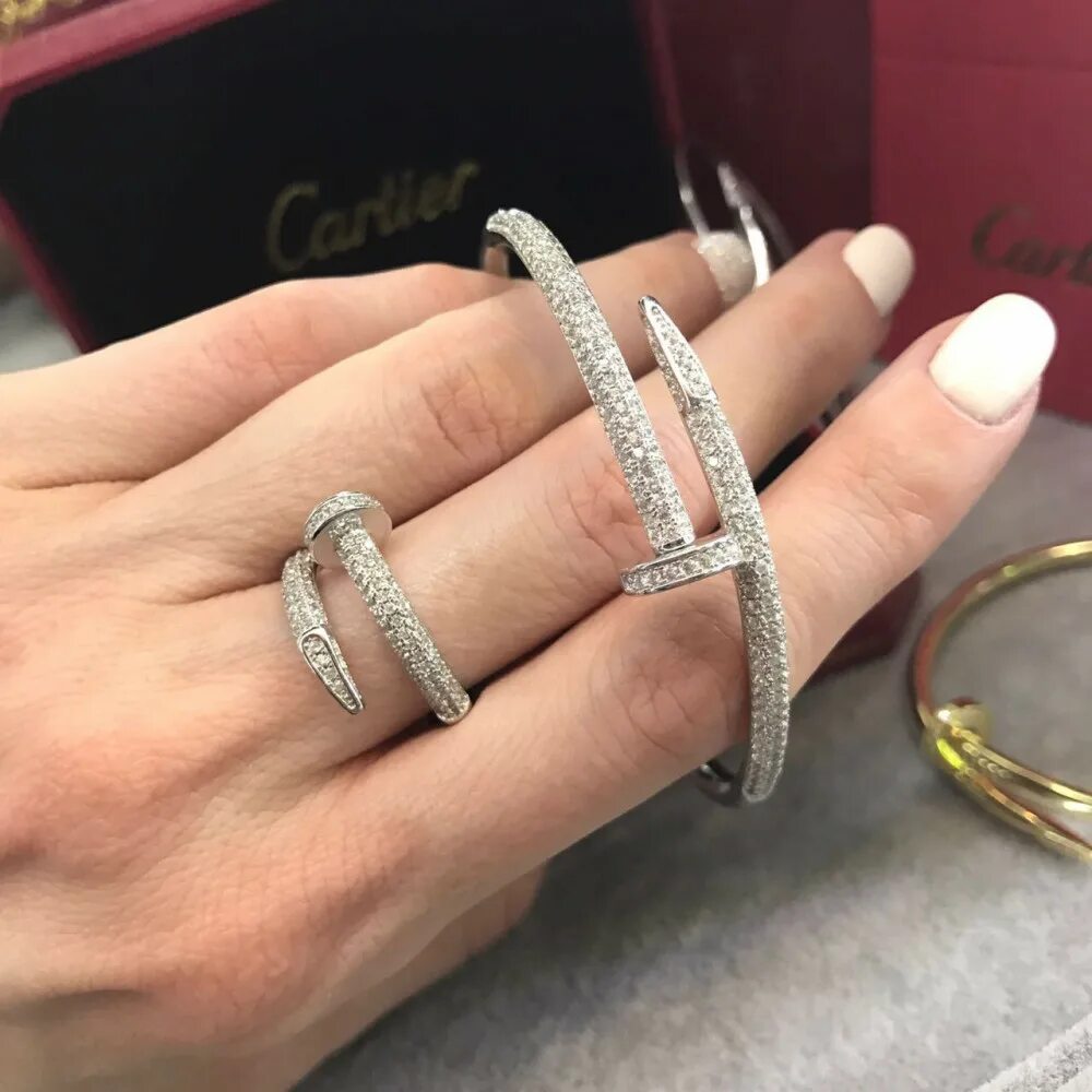 Сколько cartier гвоздь. Кольцо картье гвоздь. кольцо картье гвоздик. браслет гвоздь пандора. картье кольцо гвоздь белое золото.