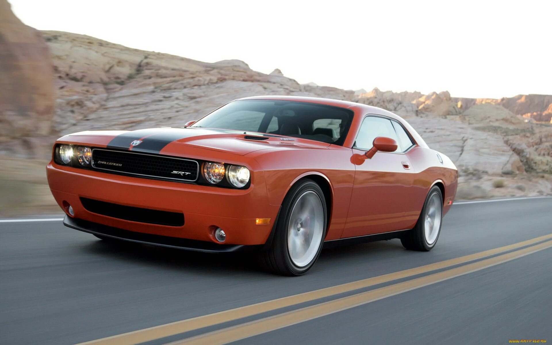 Додж Челленджер оранжевый. Dodge Challenger 1996. Dodge Challenger srt8. Dodge Challenger 2007.