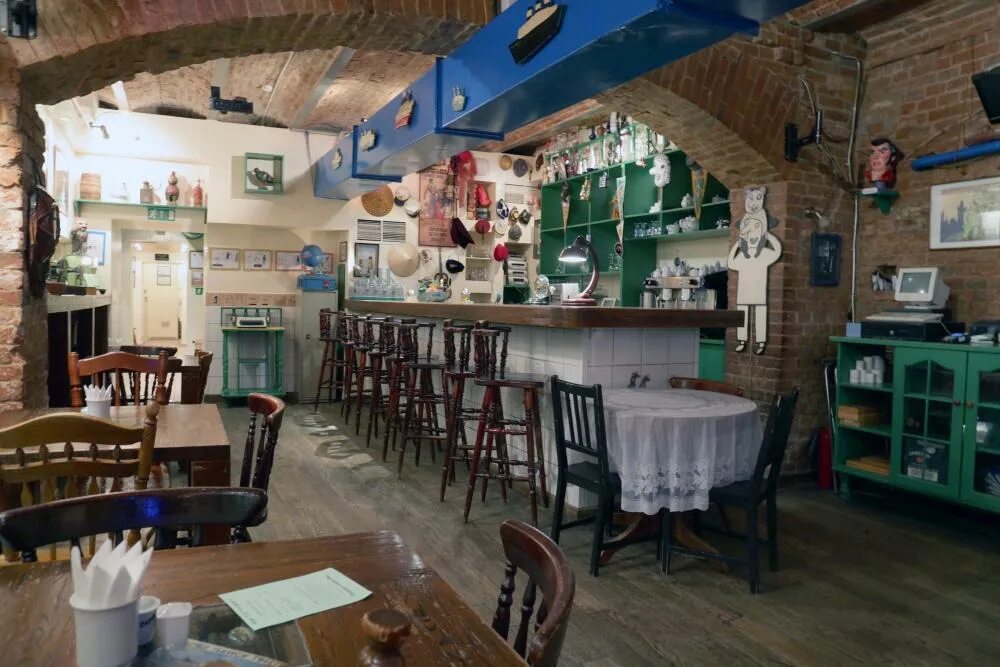 Кафе петрович на мясницкой. Бар петрович на мясницкой. Кафе петрович на мясницкой. Парк культуры ставрополь петрович. Петрович ставрополь.