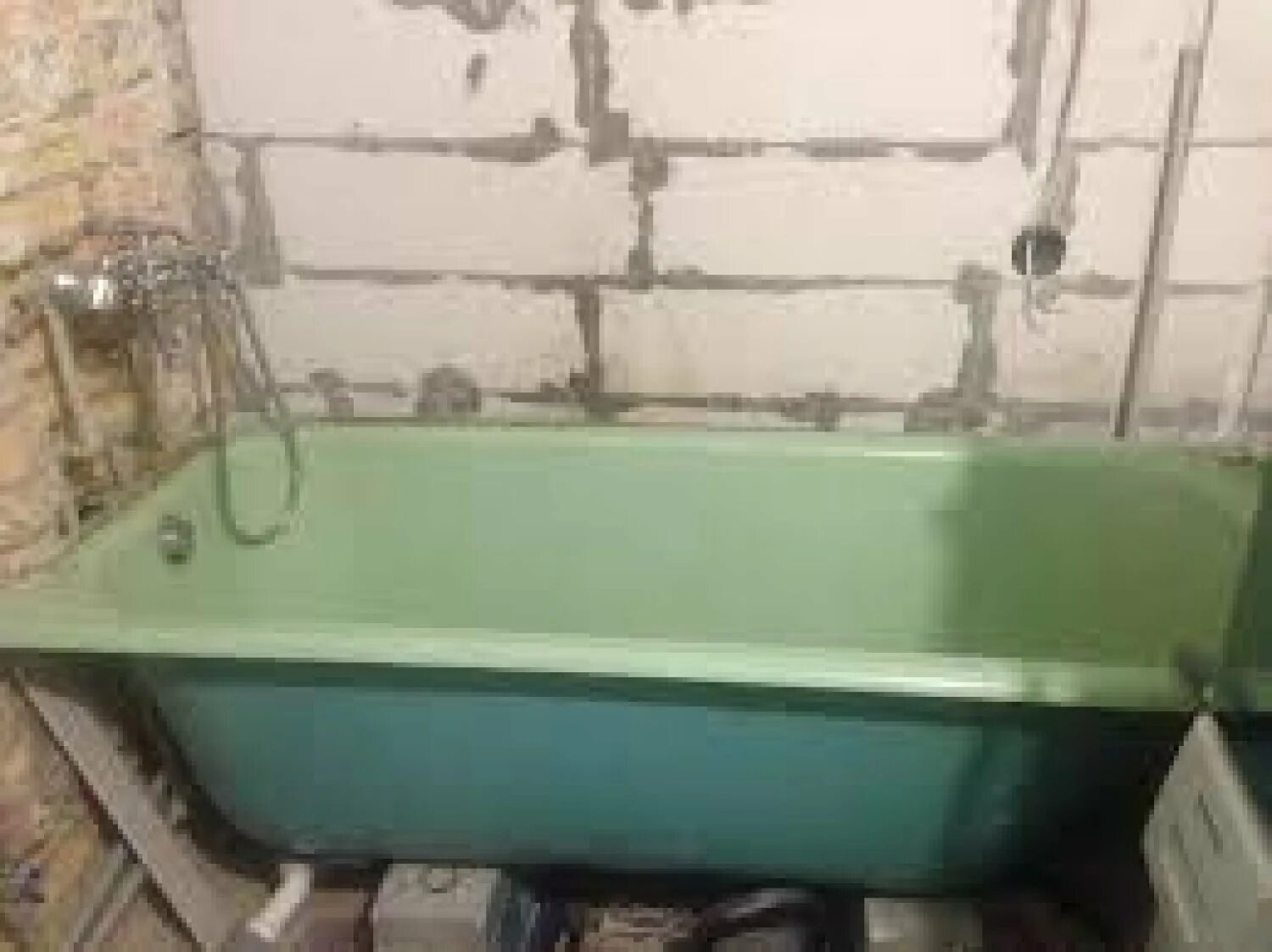 Продам чугунную ванну б у самовывоз