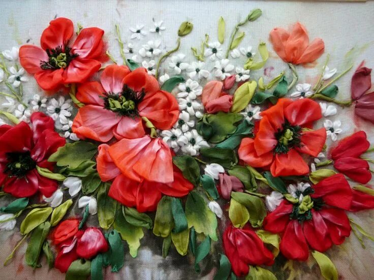 Вышивка лентами маки картины. Вышивка атласными лентами. Вышить лентами маки. Вышивка атласными лентами. Вышивка маков лентами.