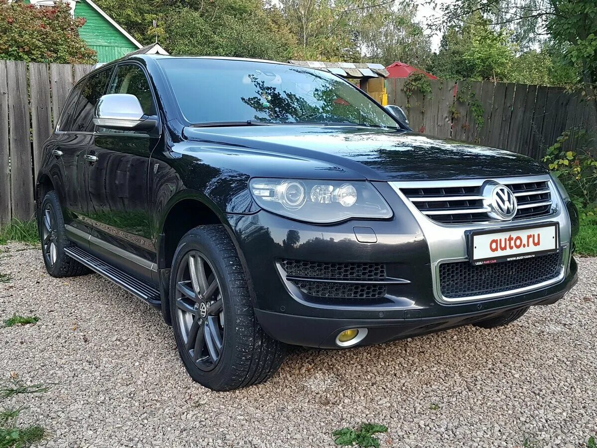 Купить туарега дизеля авито. Volkswagen Touareg 2007 черный. Туарег 2007 Рестайлинг. VW Touareg 1. Фольксваген Туарег черная 2007.