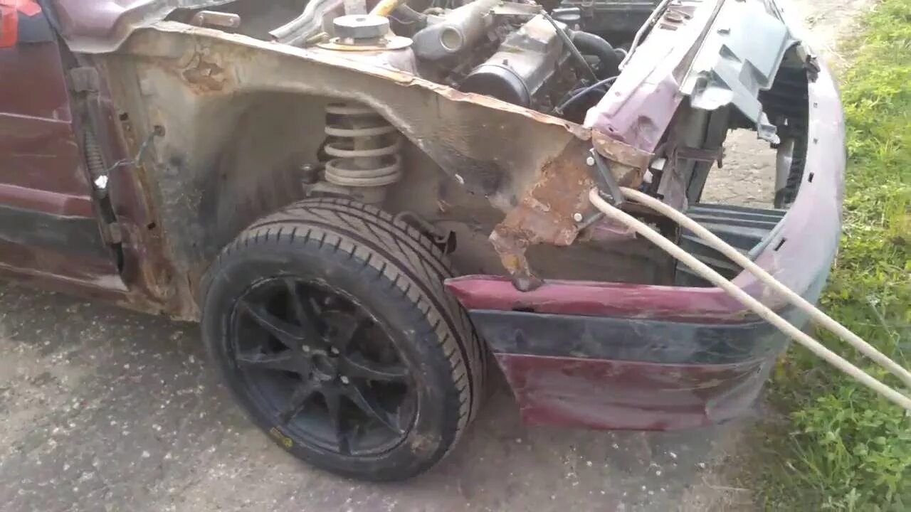 Вытяжка кузова автомобиля. Мерседес стапельные работы. Ваз 2114 вытягиваем лонжерон. Вытянуть кузов после дтп. Вытяжка кузова 2107 домкратом.