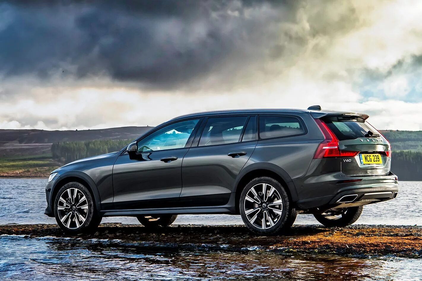 Вольво в60 кросс кантри. Вольво s90 универсал 2021. Volvo v60 cross country 2022. Volvo v90 cross country 2022. Volvo v90 cross country 2021.