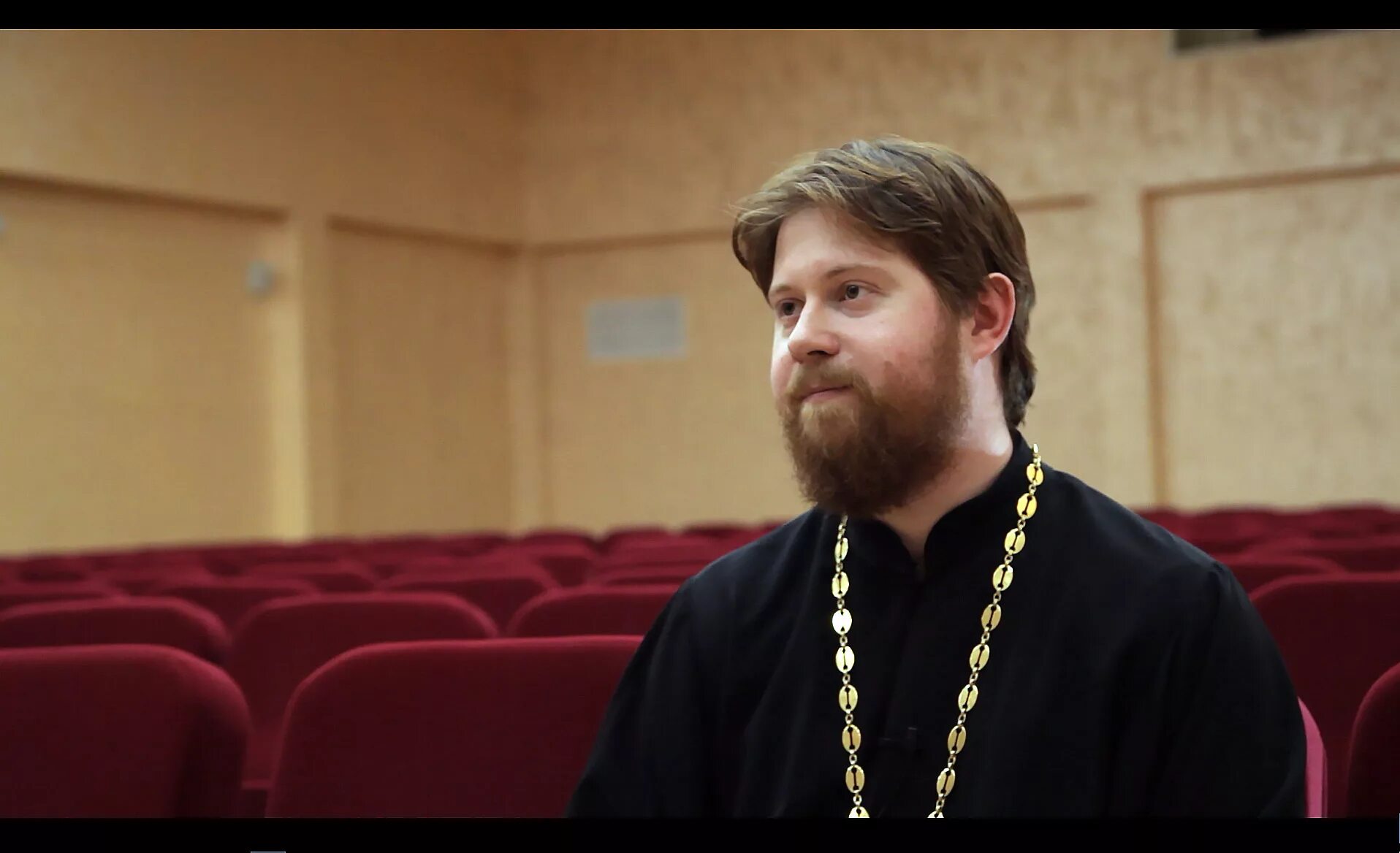 Владислав анцибор семья. Иоанн охлобыстин священник. Иерей илия семилетов пятигорская епархия. Отец александр усатов ростов. Иоанн охлобыстин священник.