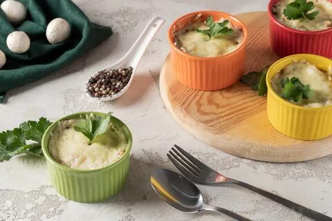 Ингредиенты для жульена с курицей и грибами