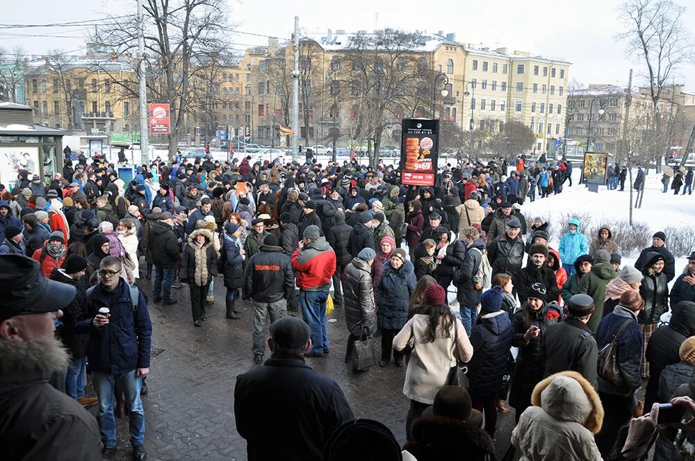 Новости сегодня последние свежие читать. Митинг в Питере 2021. Численность митингующий Немцова 2014 Москва. Борис Немцова в Санкт Петербурге. Борис Немцов на митинге.