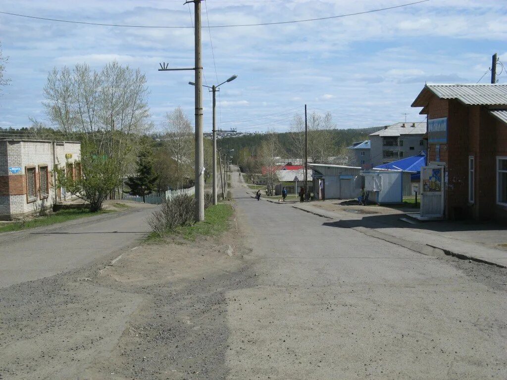 Поселок железнодорожный куплю. Поселок Карапчанка Усть-Илимск. Посёлок Железнодорожный Усть-Илимский район. Усть Илимск пос Железнодорожный. Посёлок Железнодорожный Иркутская область.