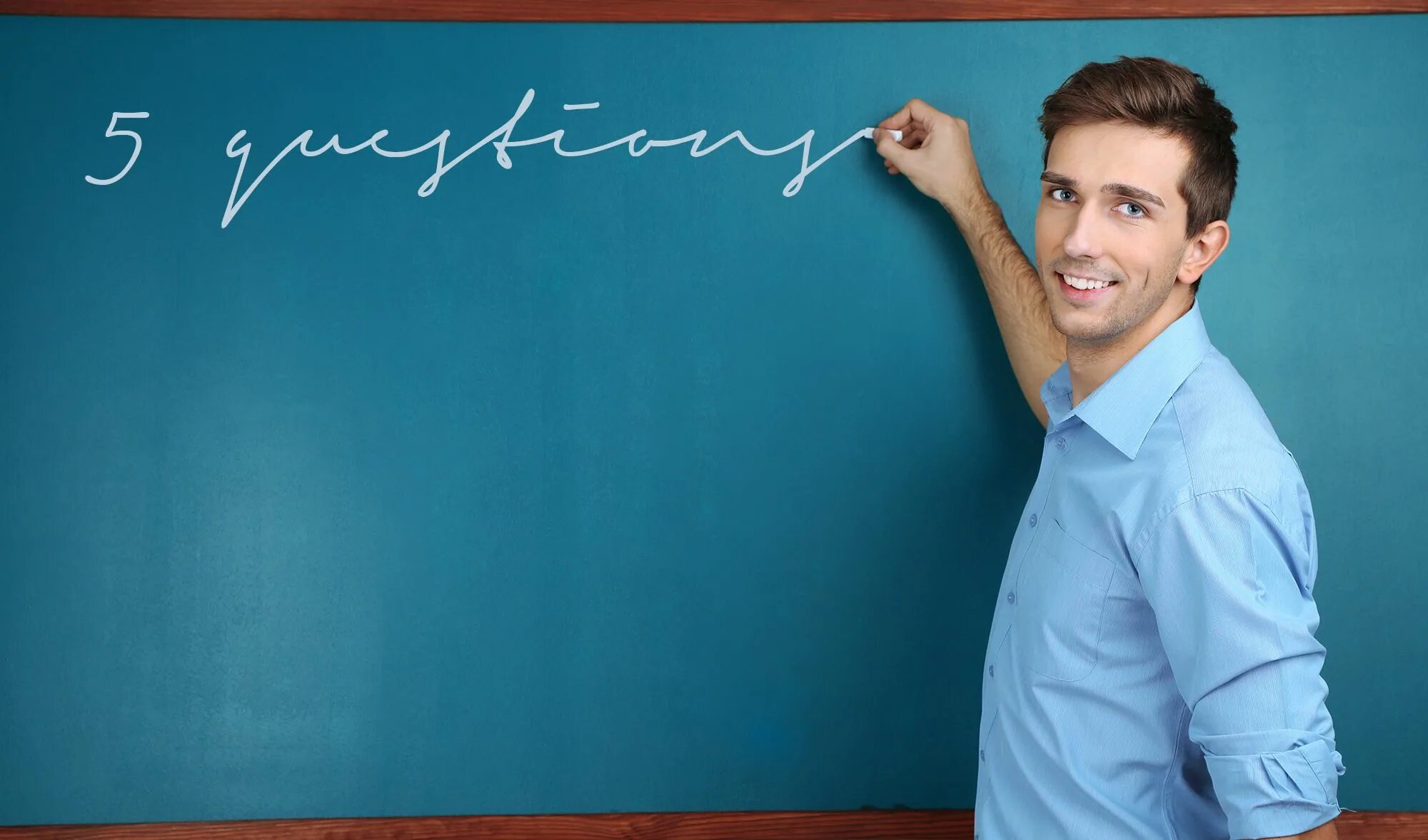 How long you teach. How long you teach. Speaking board games intermediate. Репетитор спиной. Мужчина возле доски.