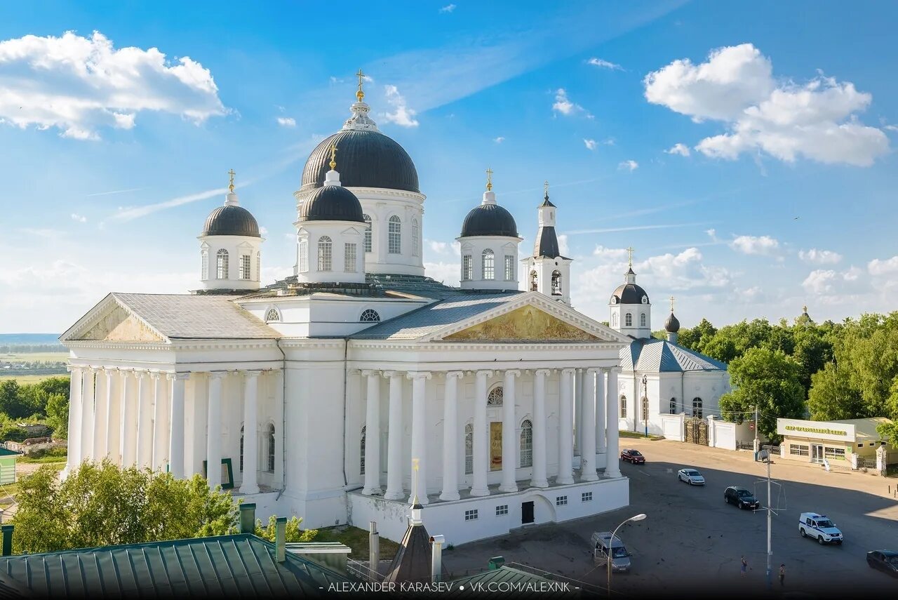 Погода на неделю арзамас нижегородской области. Воскресенский храм Арзамас.