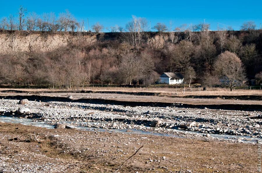 Гехи чу. Село гехи чу природа. Гехи чу село. Чеченская республика урус мартановский район село гехи. Чечня шалажи.