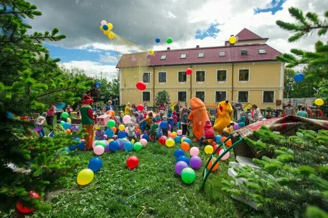 садик город детства лянтор. детский сад город детства. город детства эмблема. надпись на детский сад город детства. детский сад город детства.