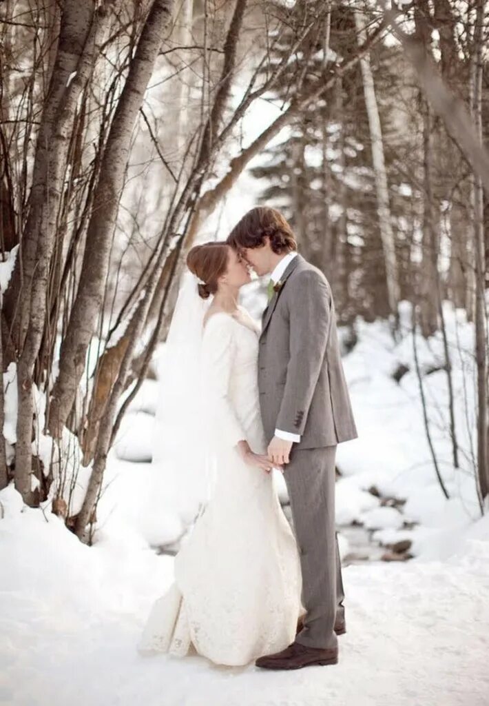 свадебный образ невесты зимой. свадьба в марте 2024. свадебная фотосессия. ранняя весенняя свадьба. свадебная фотосессия в марте.