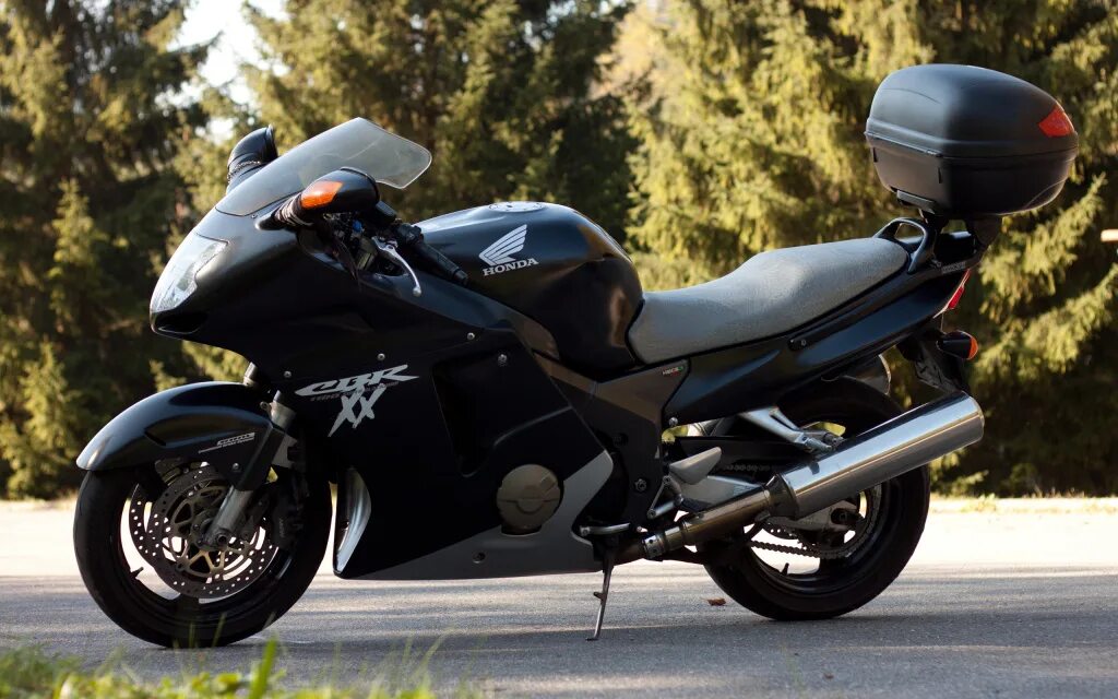 Honda 1100 blackbird. Honda blackbird 1100. Honda blackbird 1100. Honda cbr 1100 дрозд. Honda 1100 blackbird.