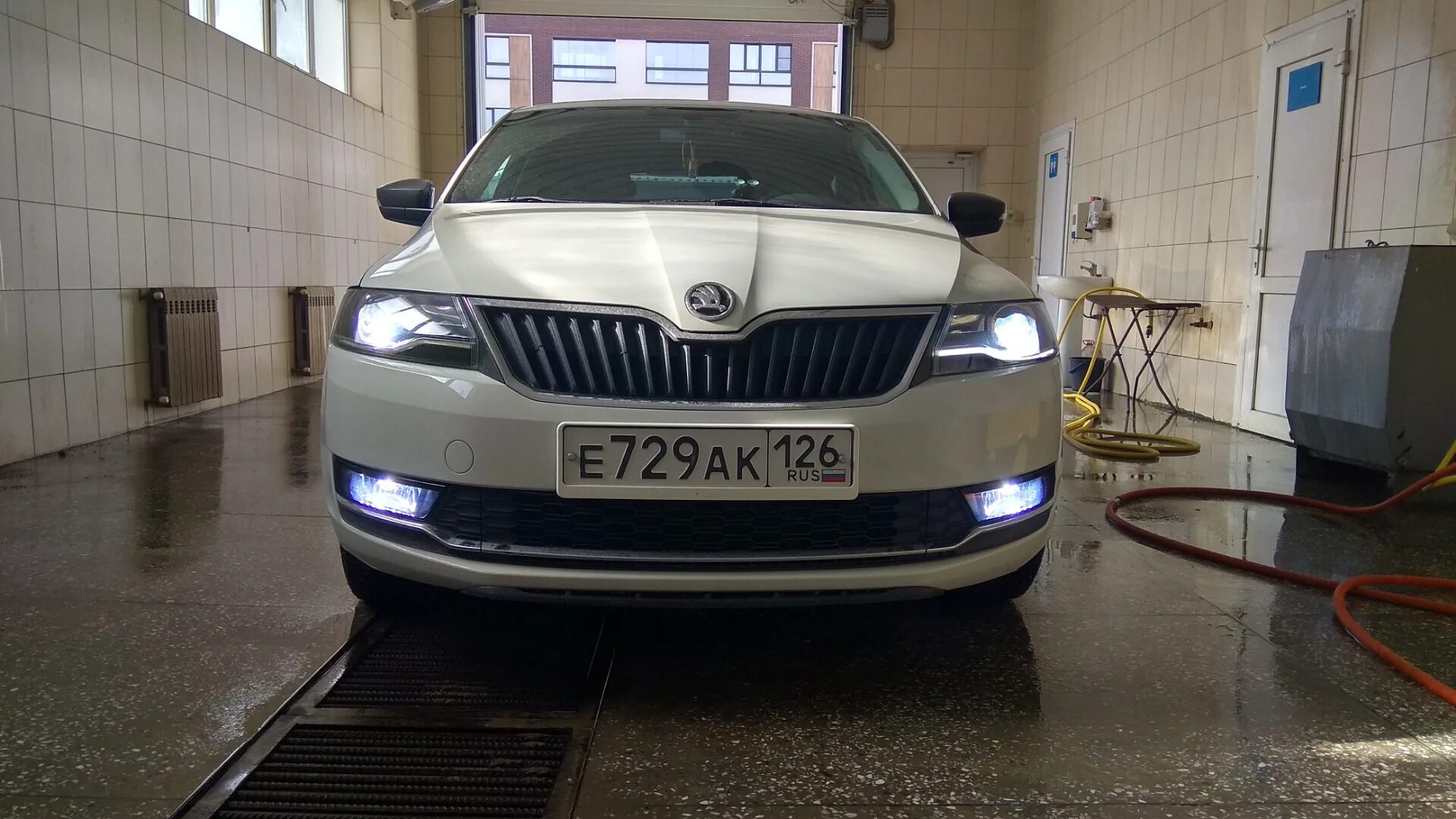 Led ПТФ Skoda Rapid. ПТФ Шкода Рапид 2018. Skoda Rapid 2 ПТФ led. Шкода Рапид 2020 туманки. Skoda rapid лампочки