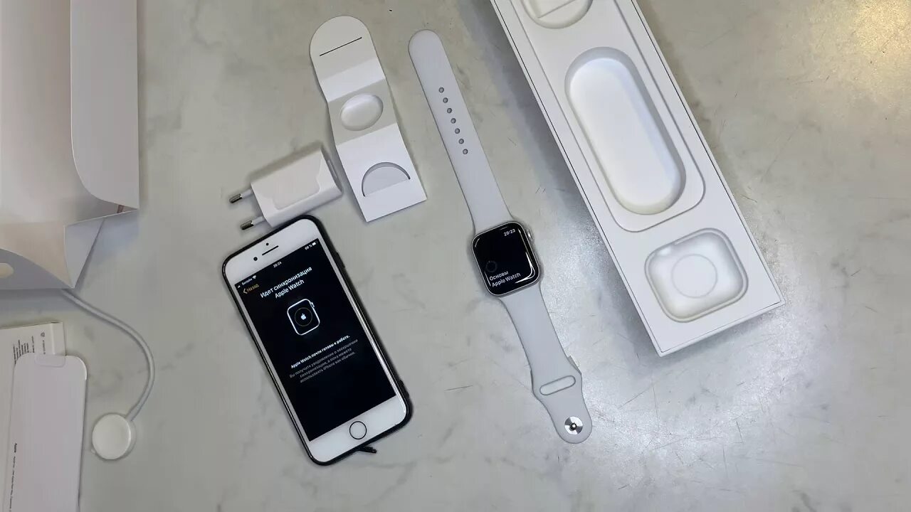 Распаковка apple watch. Эппл вотч 5 комплектация. коробка от эппл вотч 5. комплектация apple watch series 5. apple watch 5 в коробке.
