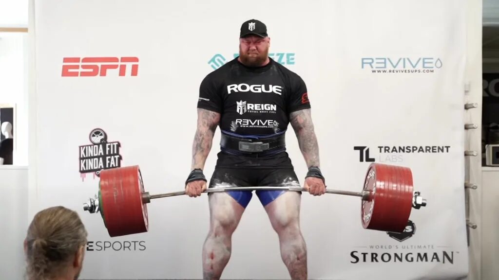 Мировой рекорд в становой тяге без экипировки. Бенедикт магнуссон пауэрлифтинг тяга. Становая тяга рекорд мира. Михаил шивляков становая. Бенедикт магнуссон становая тяга 460.