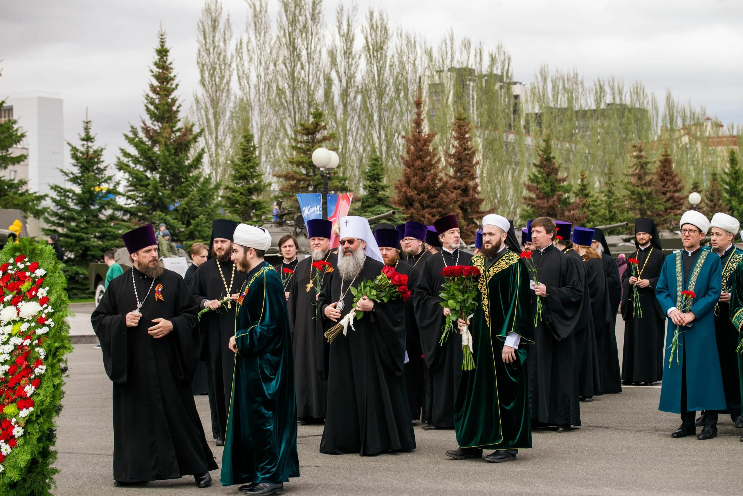 4 мая православный. Исламское духовенство. Мусульманское духовенство. 9 Мая Православие. Победа Православия.