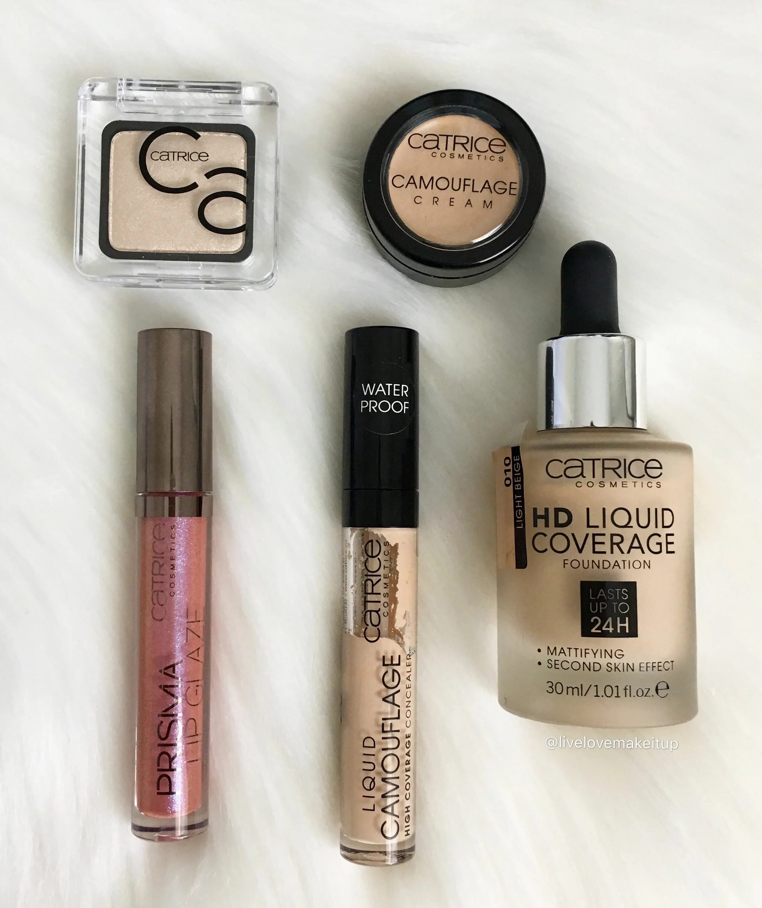 Catrice glowifier праймер. Тон катрис hd liquid. Катрис 010 тональная. Косметика катрис косметика. Катрис.