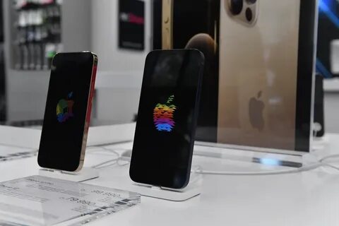 Айфон начали продавать