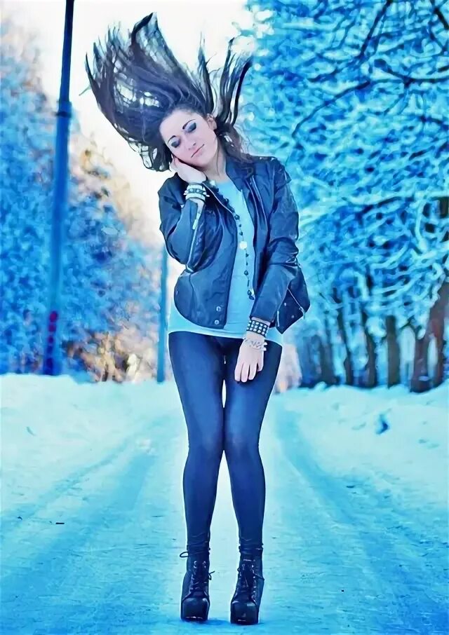 Настя кравченко певица. Настя кравченко. Настя кравченко фото. Настя кравченко пушкин песня. Анастасия кравченко ромашки.