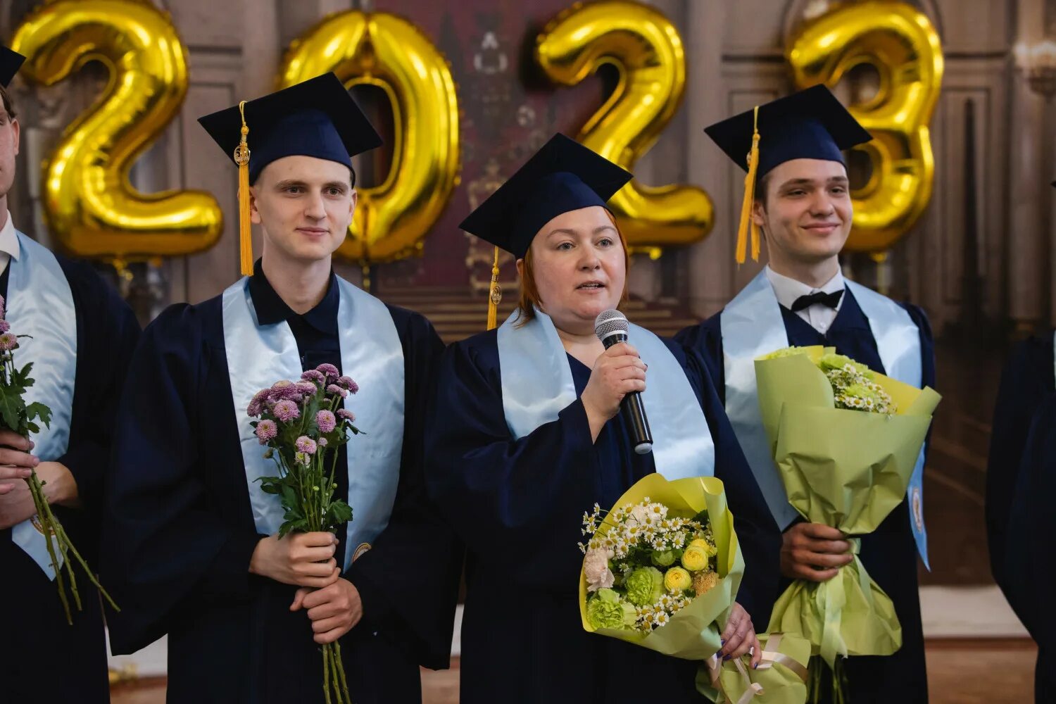 Выпускной колледж программисты. Торжественное вручение. Техникум по программированию в Орле. Вручение дипломов в колледжах США фото. Колледж программист москва 9 класс