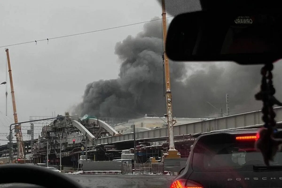 Что горит в центре города