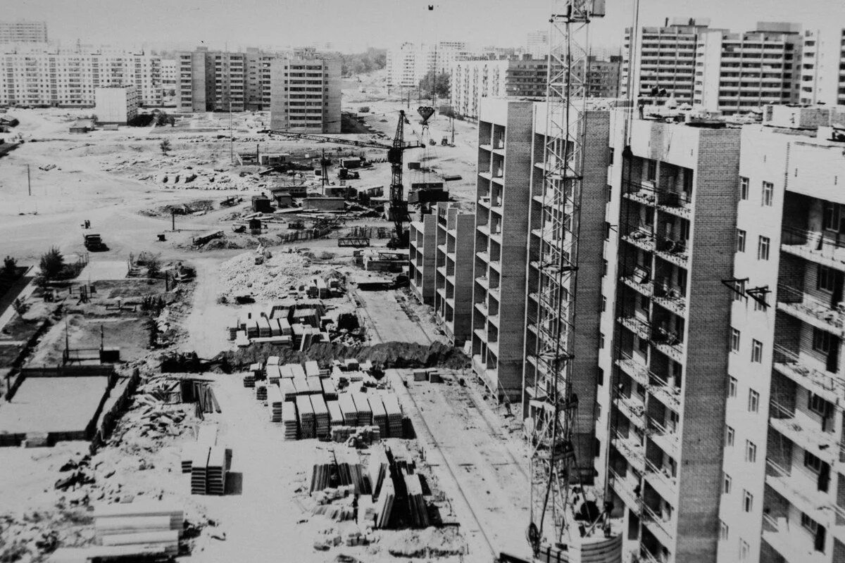 70 80 годы дома. Стройка тольятти 60х. комсомольский район в 70 е тольятти. застройка города тольятти ссср. тольятти в 60 годы.
