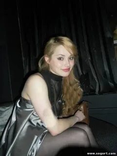 Aktrisa Zoya Buryakning erotik fotosuratlari