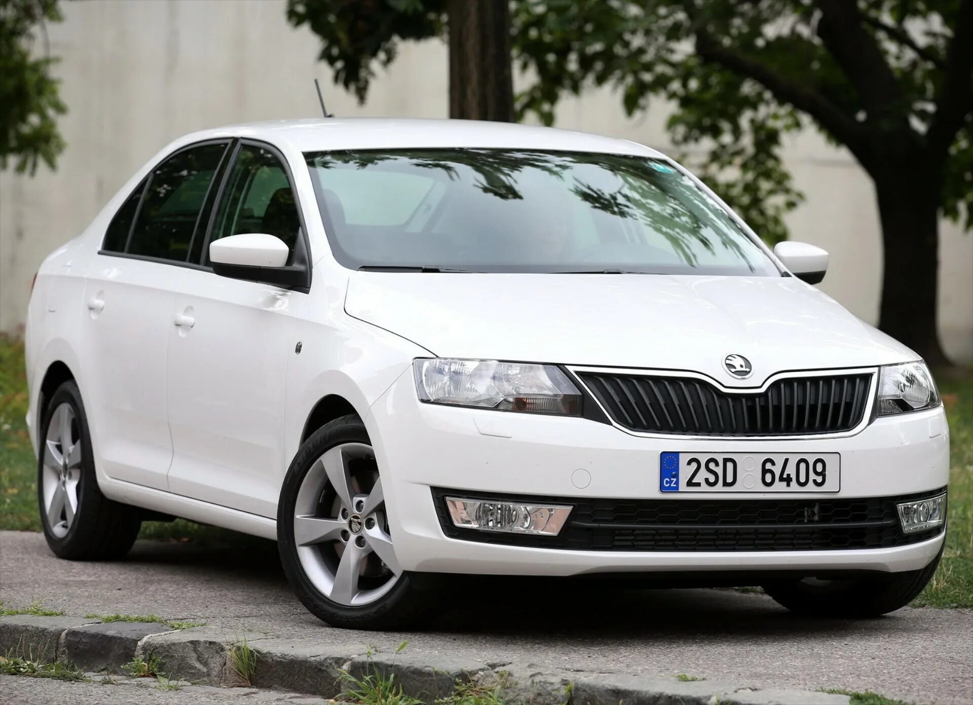 Автомобили skoda rapid. Skoda rapid. skoda рапид. шкода рапид шкода. шкода рапид 2010.