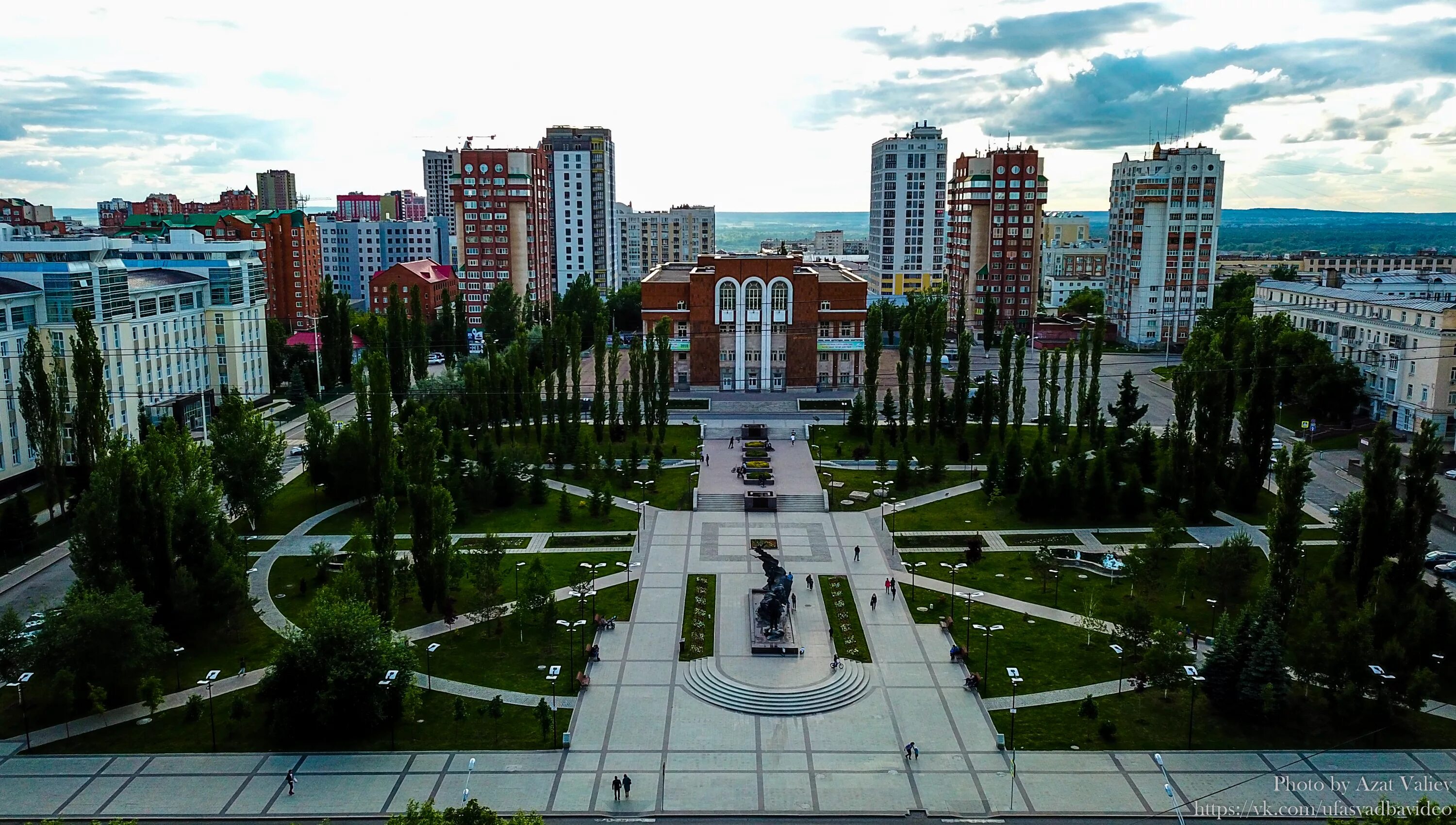 улица длинная уфа. улицы уфы. уфа исторический центр. уфа проспект 2000 года. улица длинная уфа.