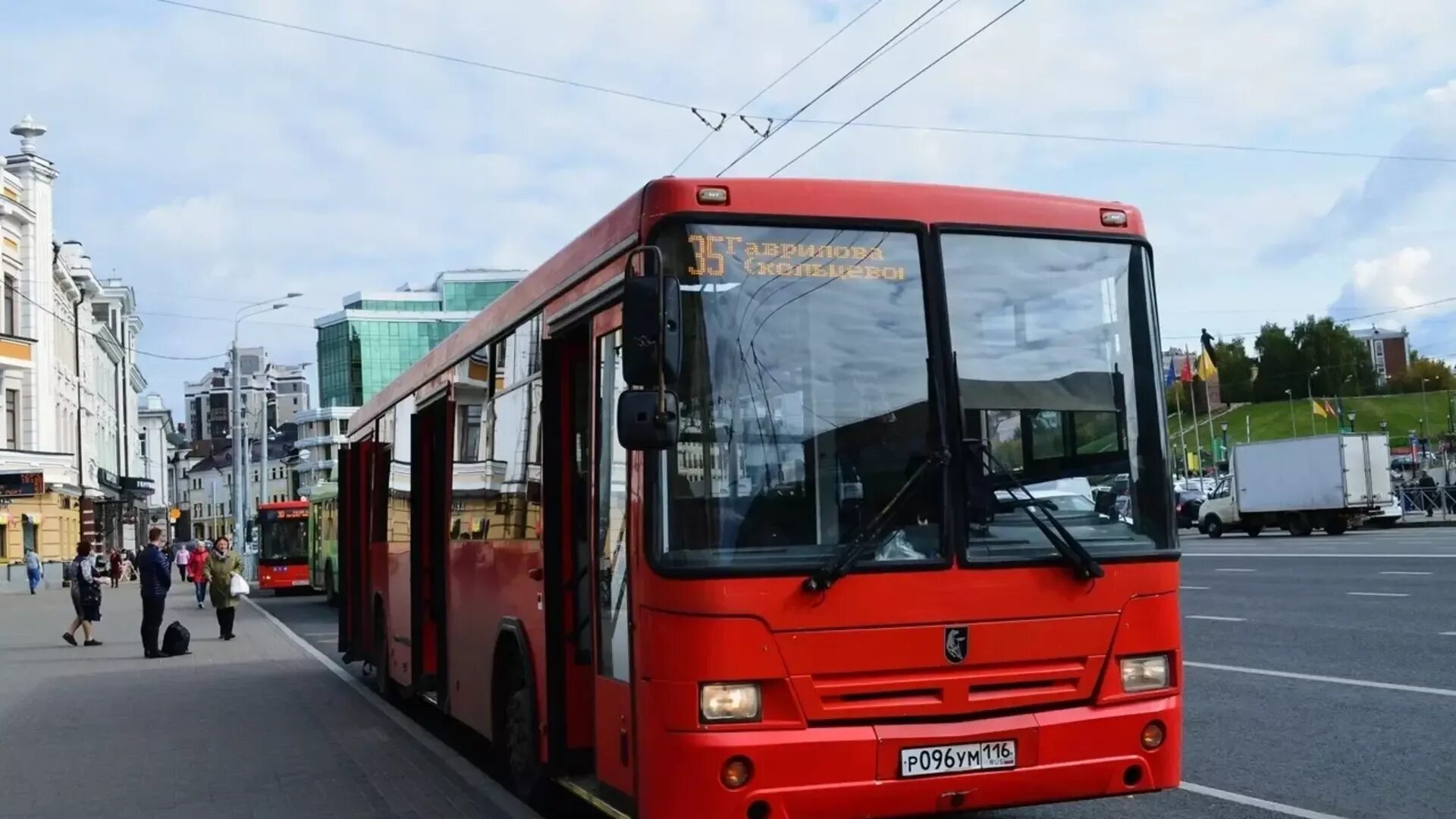 Автобус Казань. Казанские автобусы. Красный автобус Казань. Городской автобус Казань.