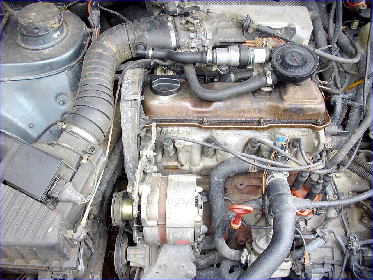 Пассат 1. Двигатель фольксваген гольф 3 1,6 моно. Мотор фольксваген пассат б3 1. 8. 8 инжектор.