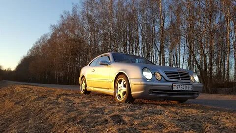W208