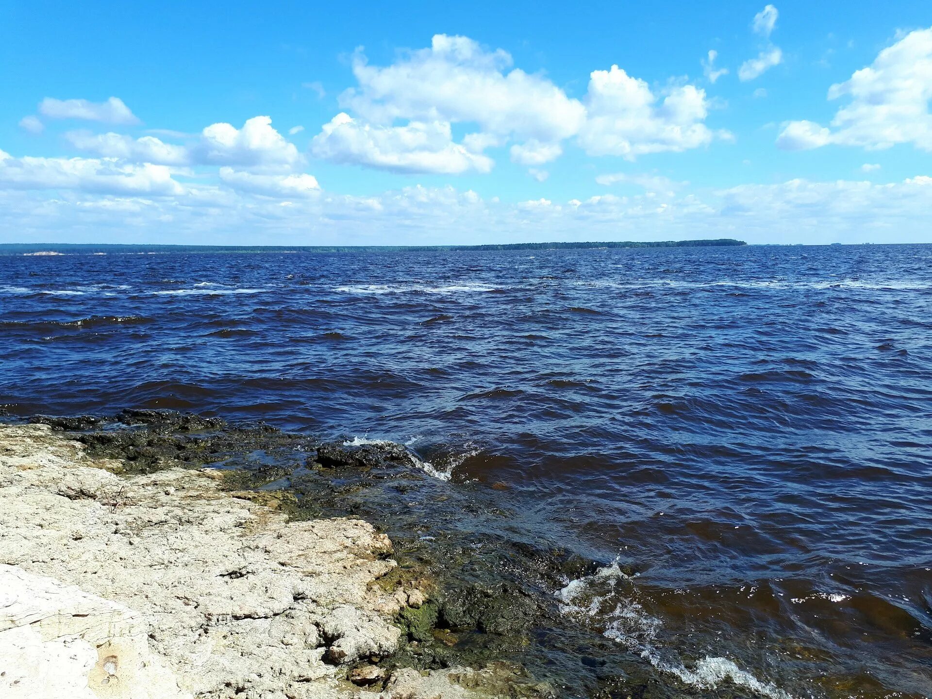 Море мор казань. Камское море казань. камское море лаишево. камское водохранилище лаишево. камское устье море казань.