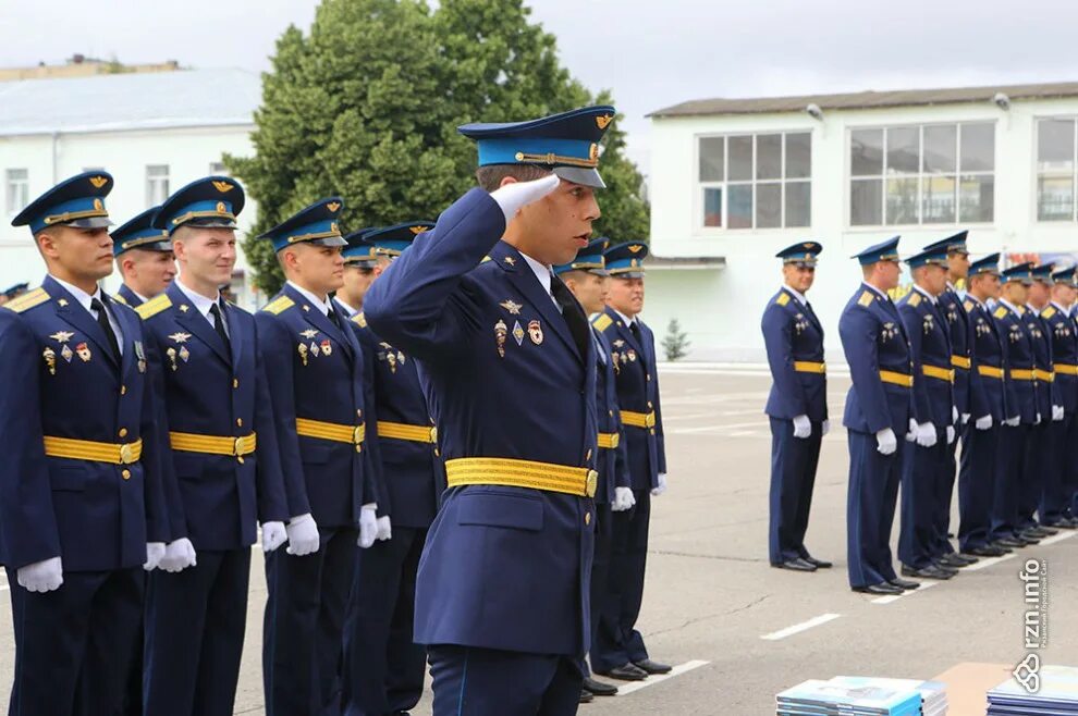 РВВДКУ Рязань выпуск 2020. Курсанты РВВДКУ. РВВДКУ 2022. Сайт воздушно десантного училища