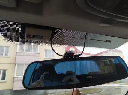 Установка видеорегистратора задним видом