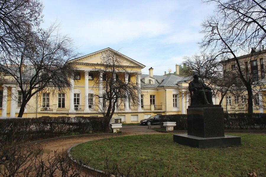 Дом искусств на поварской улице. Городская усадьба соллогуба. городская усадьба соллогуба (дом ростовых). городская усадьба князей долгоруковых. городская усадьба долгоруких на поварской улице..