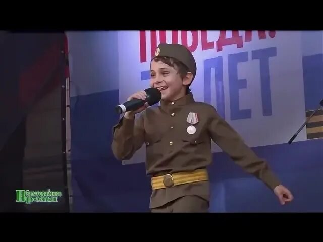 Песня мы по городу идем