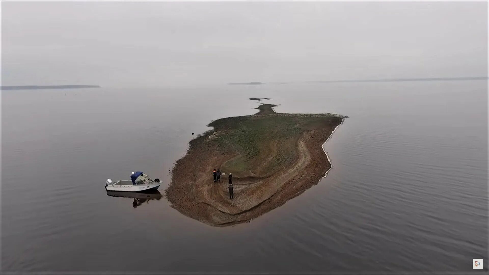 Рыбинское водохранилище Череповец. Река Шексна Череповец. Остров Раменье Рыбинское водохранилище. Острова Рыбинского водохранилища.